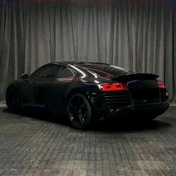 Audi R8 4.2 – Image 30