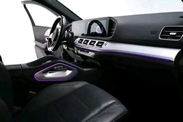 Mercedes-Benz GLE – Image 30