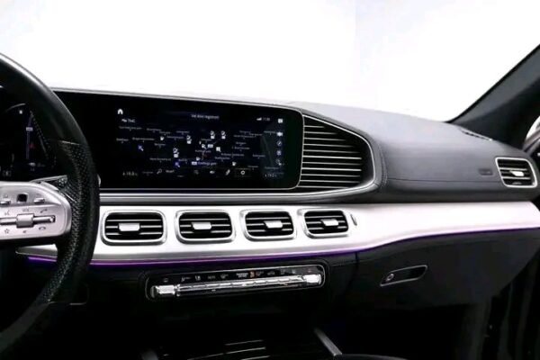 Mercedes-Benz GLE – Image 29
