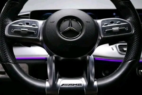 Mercedes-Benz GLE – Image 15