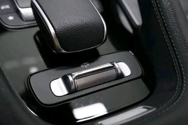 Mercedes-Benz GLE – Image 23