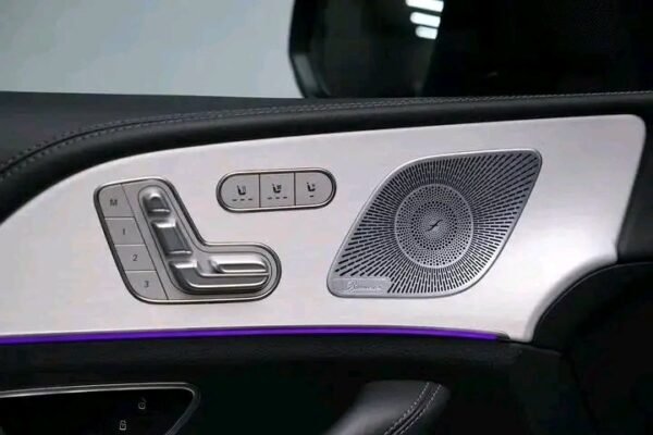 Mercedes-Benz GLE – Image 18