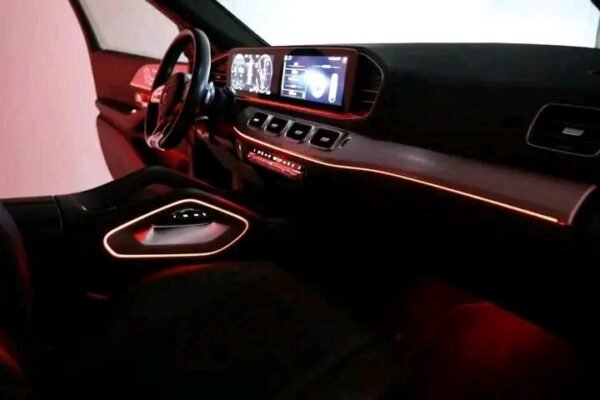 Mercedes-Benz GLE – Image 13