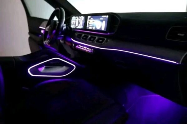 Mercedes-Benz GLE – Image 33