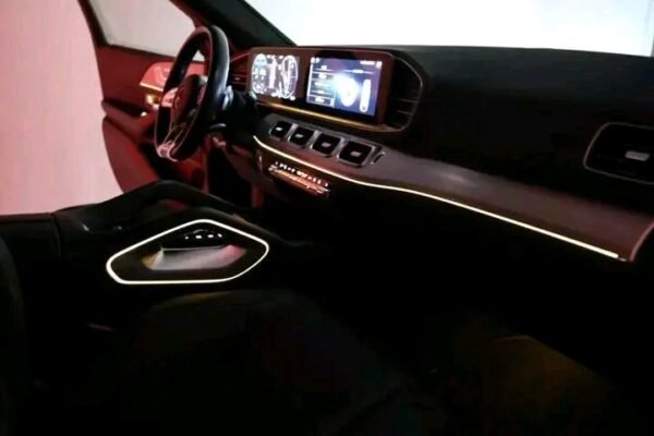 Mercedes-Benz GLE – Image 24