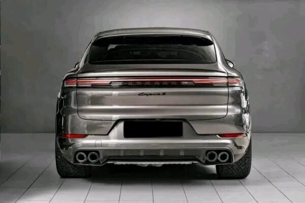Porsche Cayenne Coupe S E-Hybrid – Image 10