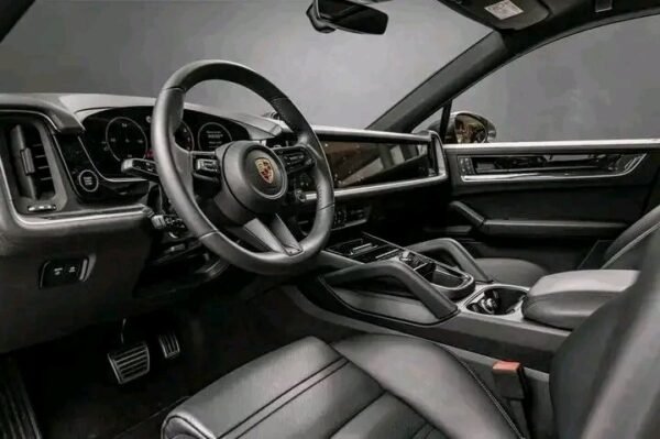 Porsche Cayenne Coupe S E-Hybrid – Image 2