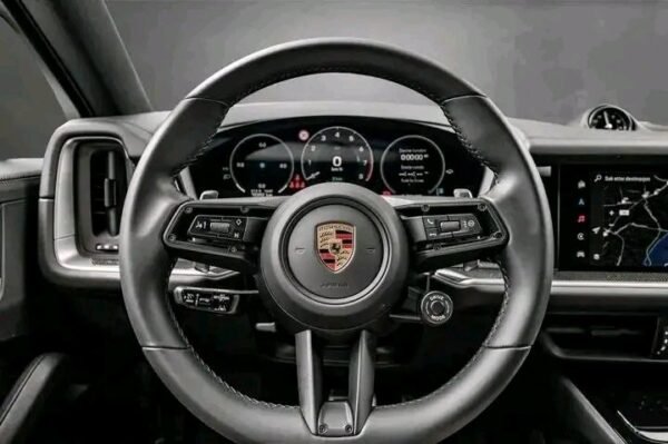 Porsche Cayenne Coupe S E-Hybrid – Image 15