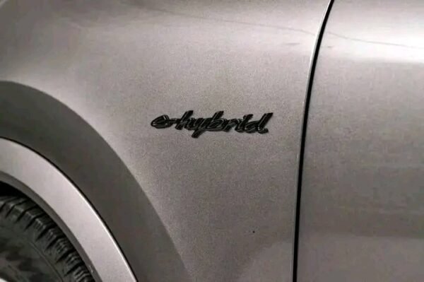 Porsche Cayenne Coupe S E-Hybrid – Image 3