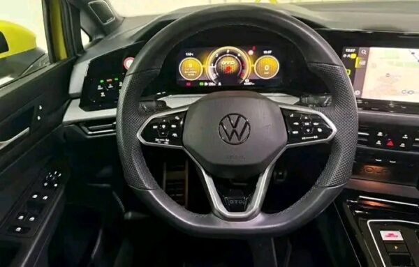 Volkswagen Golf – Image 13