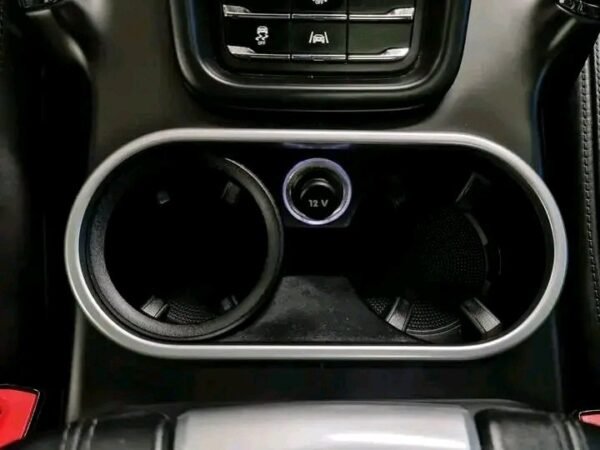 Porsche Cayenne – Image 11