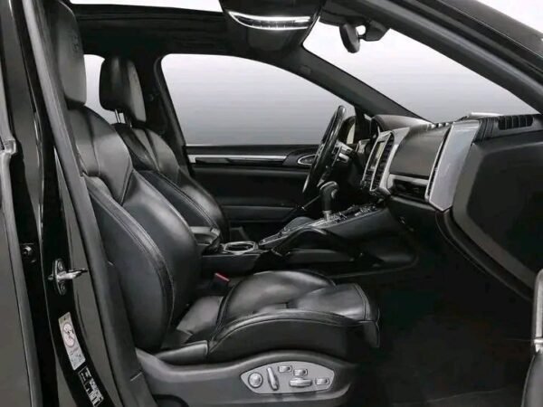 Porsche Cayenne – Image 5