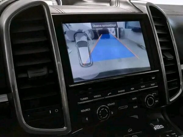 Porsche Cayenne – Image 14