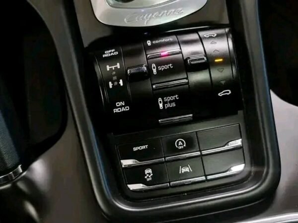 Porsche Cayenne – Image 4