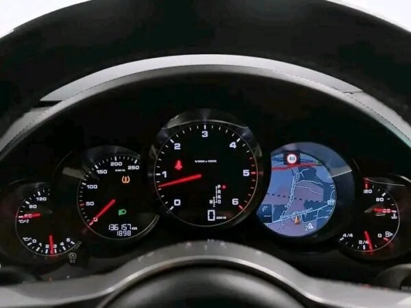 Porsche Cayenne – Image 2