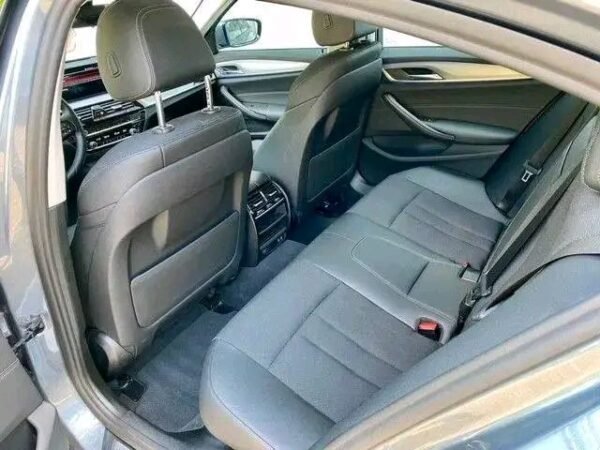 BMW 530d Sport-Line Limousine – Image 7