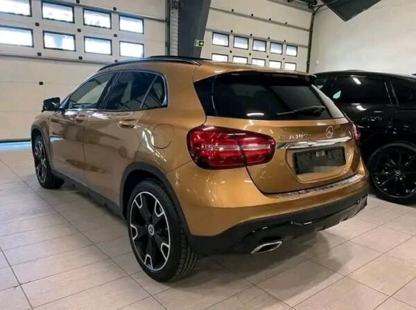 Mercedes-Benz GLA – Image 5