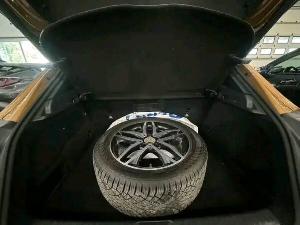 Mercedes-Benz GLA – Image 10
