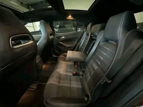Mercedes-Benz GLA – Image 8