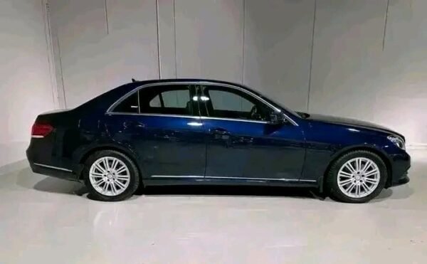 Mercedes-Benz E-Class – Image 7