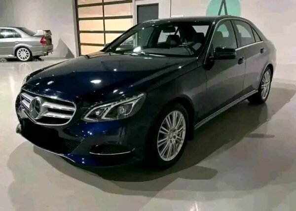 Mercedes-Benz E-Class – Image 13