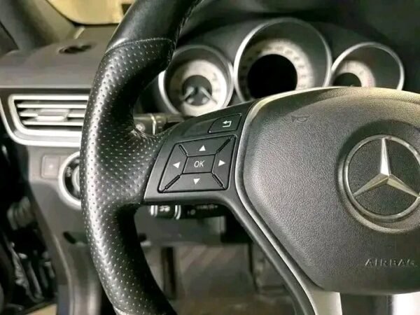 Mercedes-Benz E-Class – Image 12