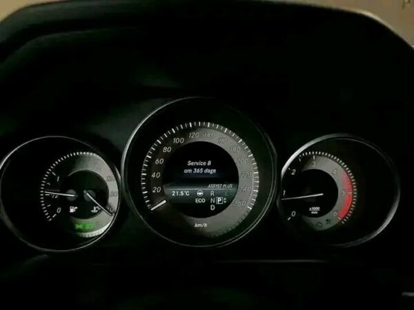 Mercedes-Benz E-Class – Image 4