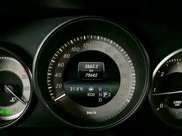 Mercedes-Benz E-Class – Image 6