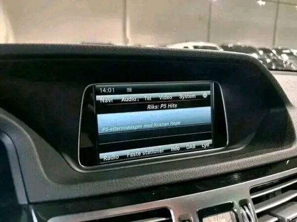 Mercedes-Benz E-Class – Image 19