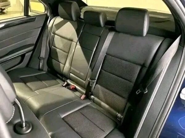 Mercedes-Benz E-Class – Image 3