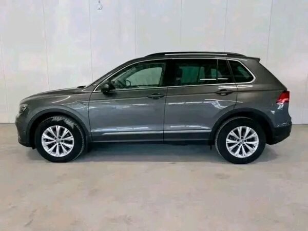 Volkswagen Tiguan – Image 21