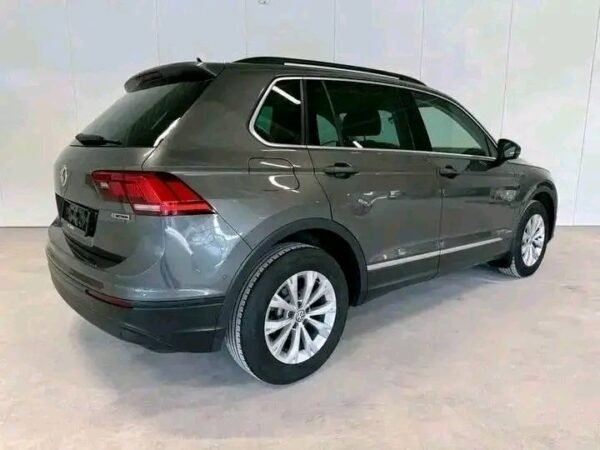Volkswagen Tiguan – Image 4