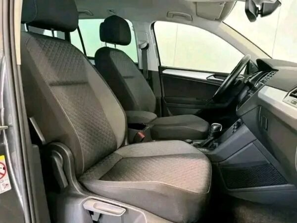 Volkswagen Tiguan – Image 12