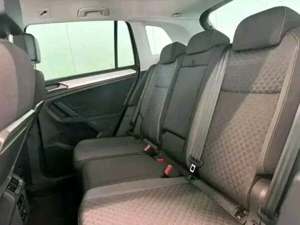 Volkswagen Tiguan – Image 6