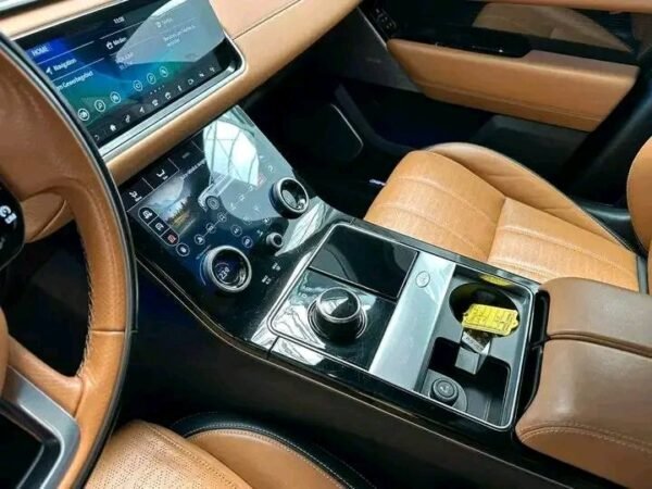 Land Rover Range Rover Velar – Image 23