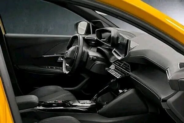 Peugeot 208 – Image 11