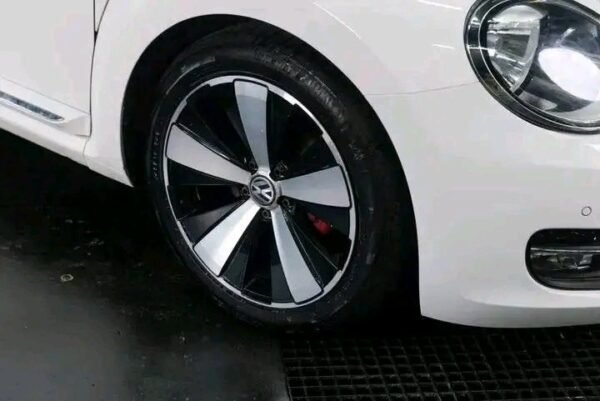 Volkswagen Beetle – Image 6