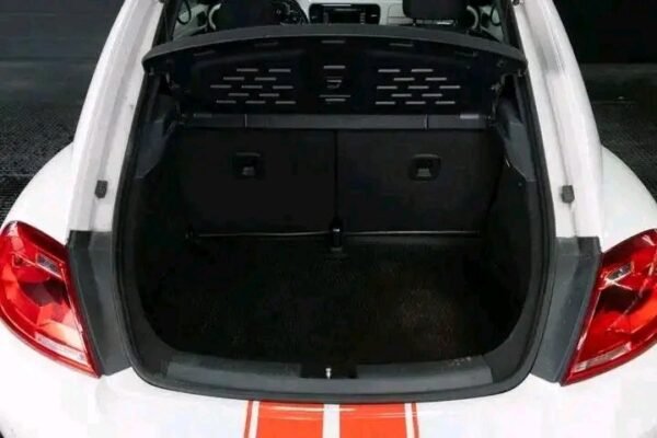 Volkswagen Beetle – Image 9