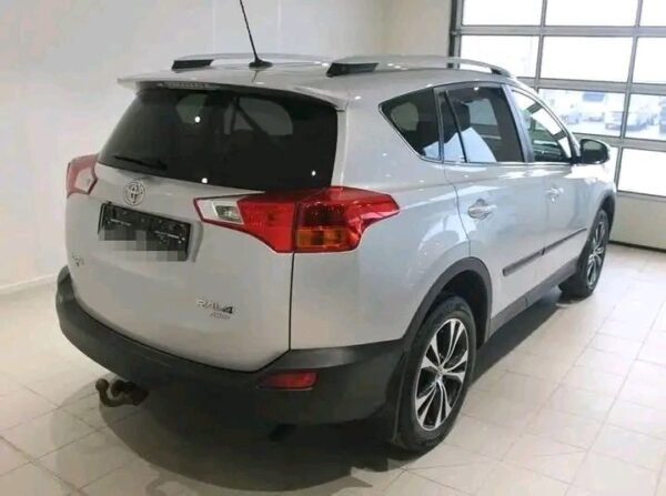Toyota RAV4 – Image 7