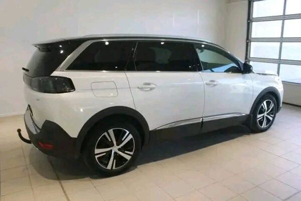 Peugeot 5008 – Image 10
