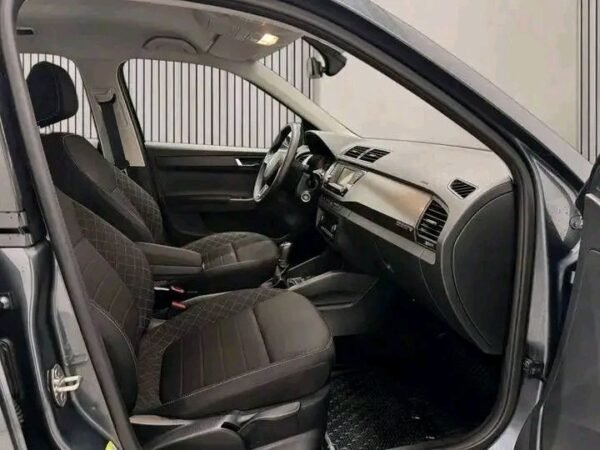 Skoda Fabia – Image 11