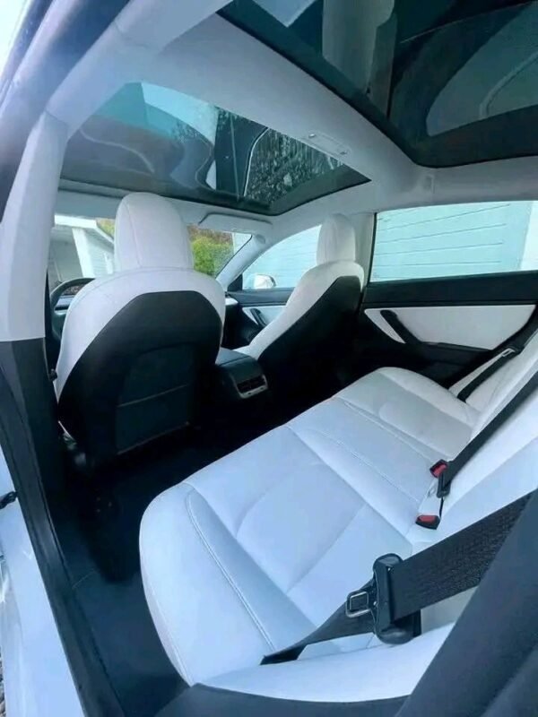 Tesla Model 3 – Image 2