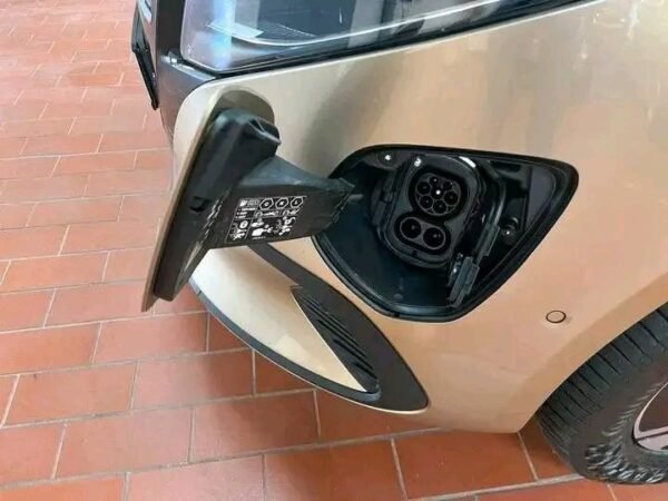 Mercedes-Benz EQV – Image 23