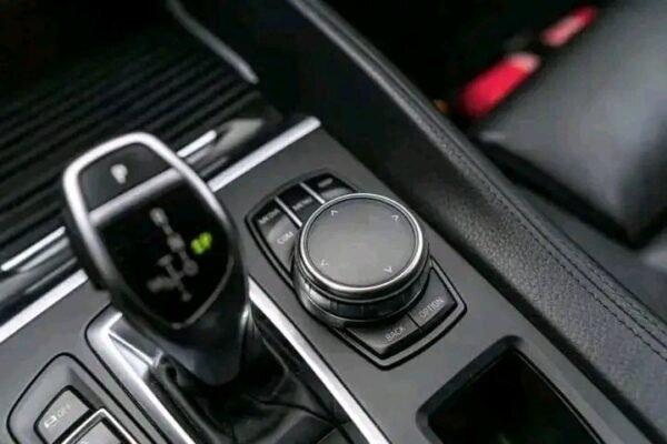 BMW X6 xDrive40d – Image 8