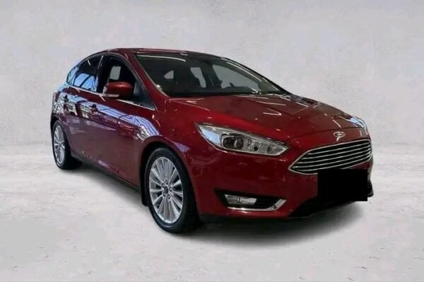 Ford Focus – Image 12