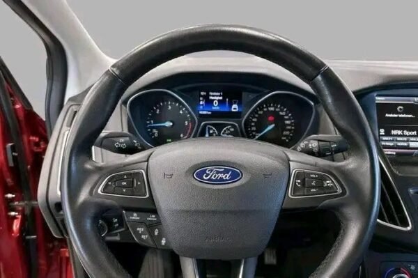 Ford Focus – Image 7