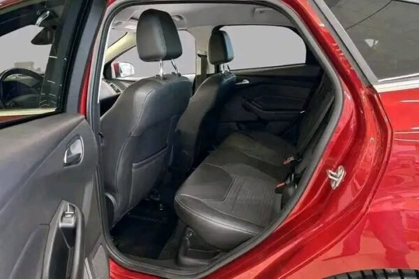 Ford Focus – Image 15