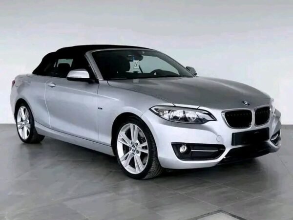 BMW 228 iA Convertible SPORT – Image 10