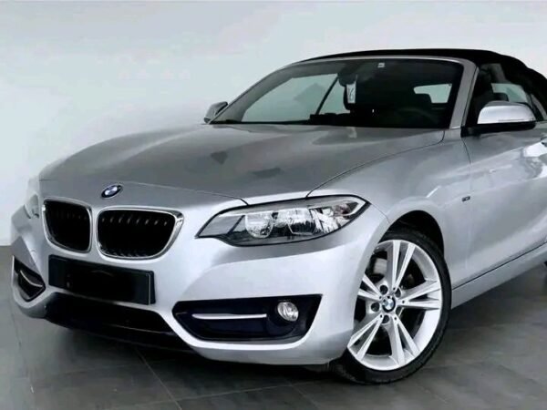 BMW 228 iA Convertible SPORT – Image 4