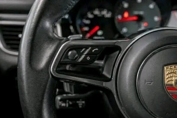 Porsche Macan S – Image 8